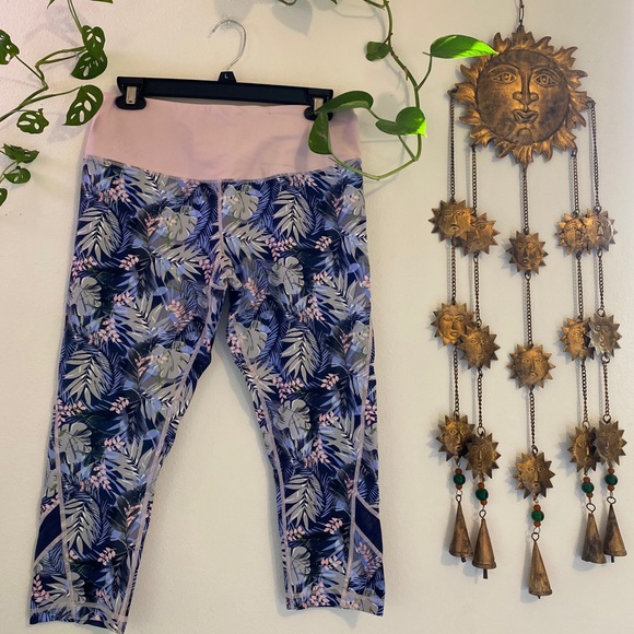 Activewear Crop Leggings w Mesh
